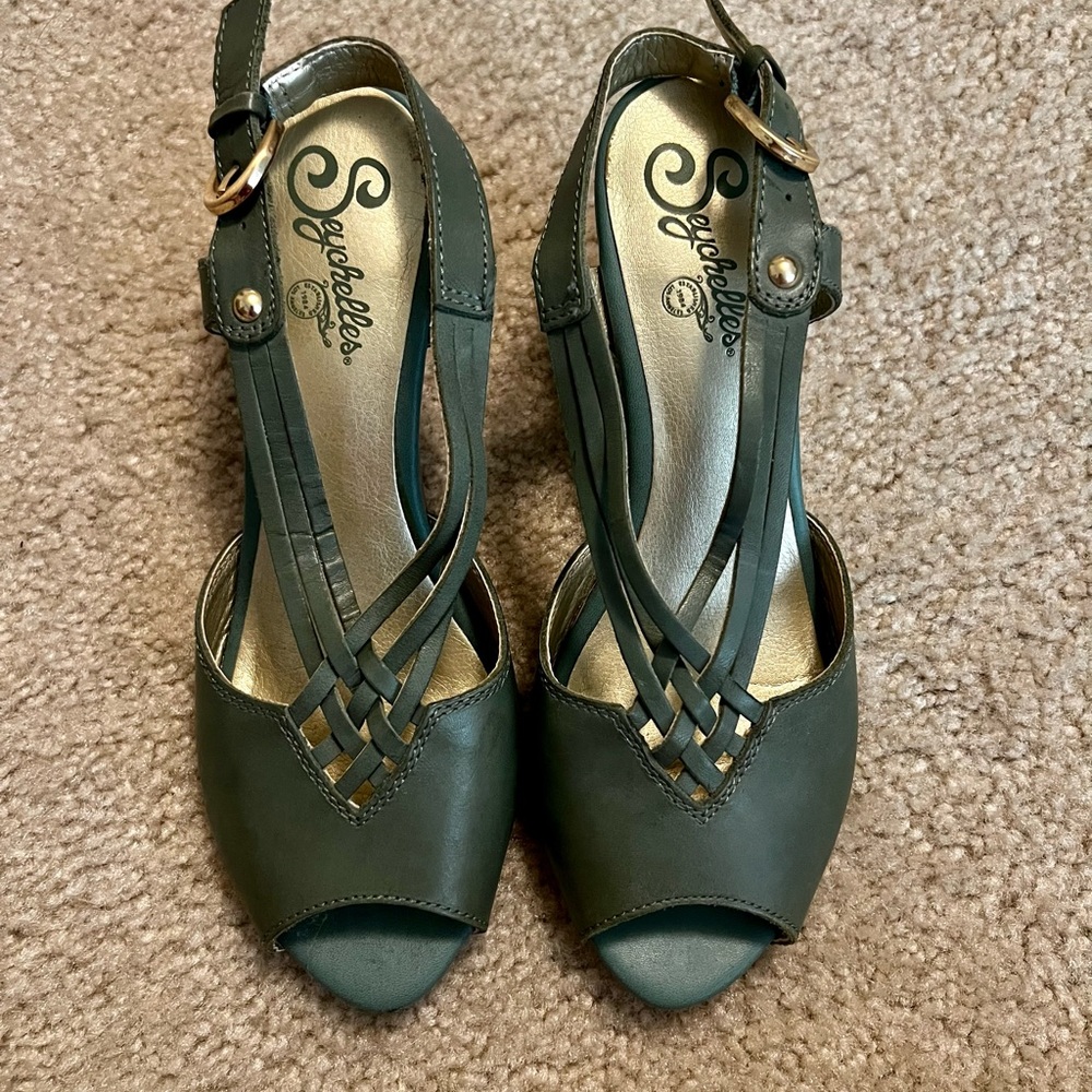 Seychelles Low Heeled Slingback Shoes, sz. 7